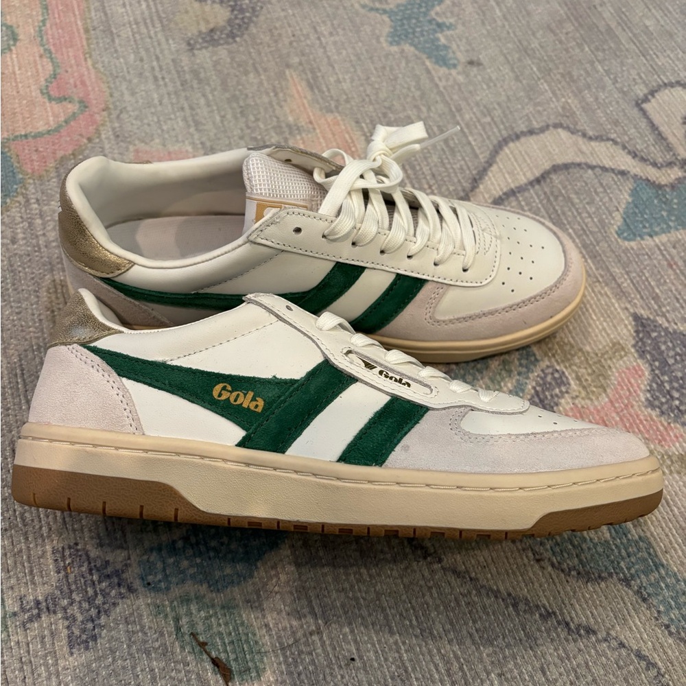 Women’s Gola Sneakers Size 7, Green/White